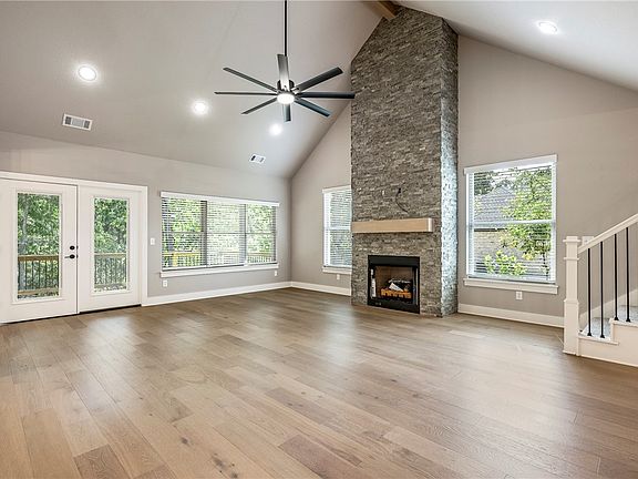 3rd image of 12100 Robinwood Dr