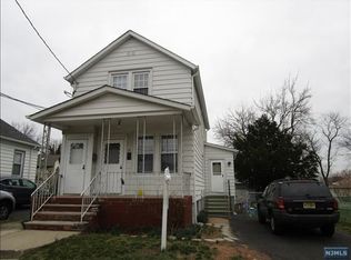 13 3rd St, Elmwood Park, NJ 07407