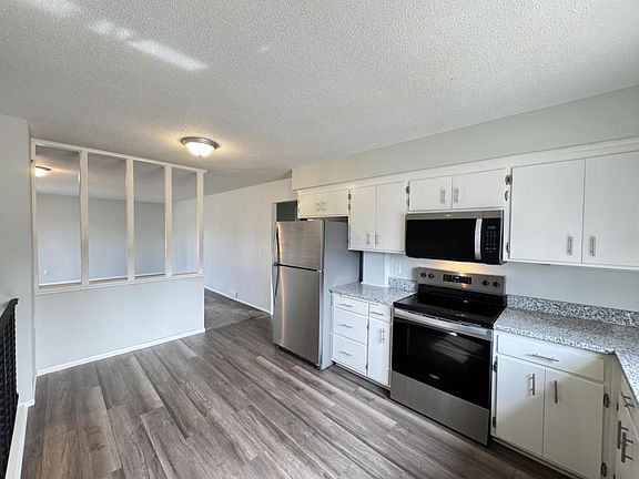2nd image of 11125 River Hills Dr