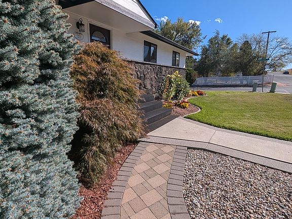 2nd image of 503 N 9th St