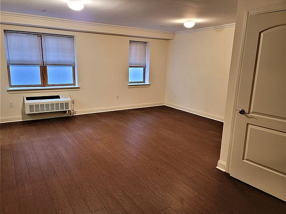 3rd image of 85-11 120th St #1G