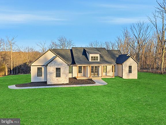 2nd image of 10515 Sperryville Pike