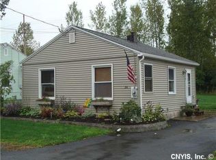 34 Hazelhurst Ave, Auburn, NY 13021