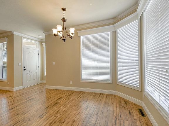 4th image of 1225 Vienna Dr #Ott8x4