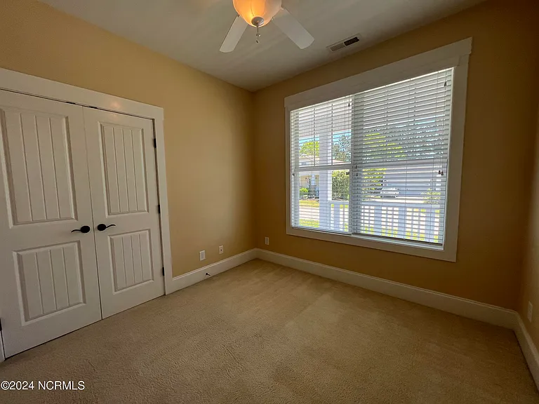 1211 Daisy Ct — Photo 25
