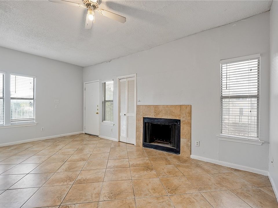1st image of 3115 Tom Green St APT 304