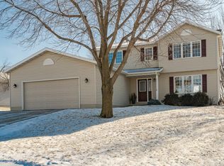 4440 Surrey Ln NW, Rochester, MN 55901