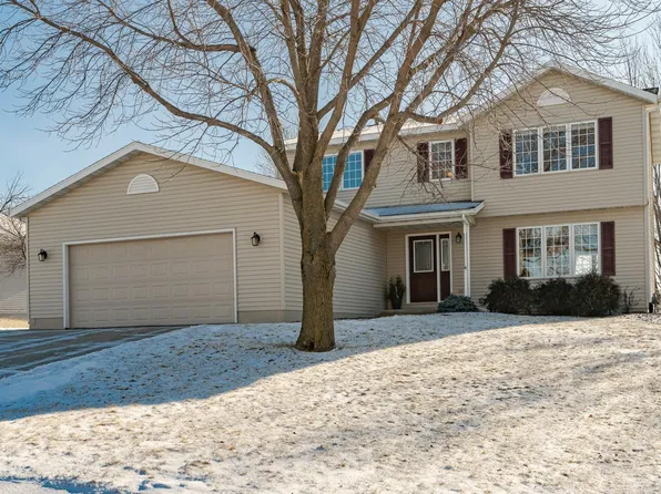 4440 Surrey Ln NW, Rochester, MN 55901