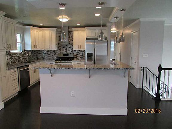 2nd image of 5819 Carriage Hill Dr