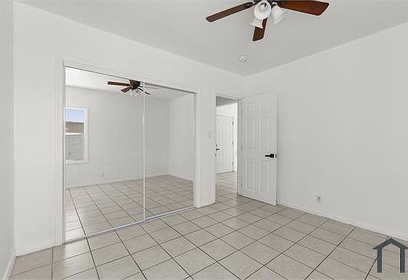 4th image of 923 S Record Ave