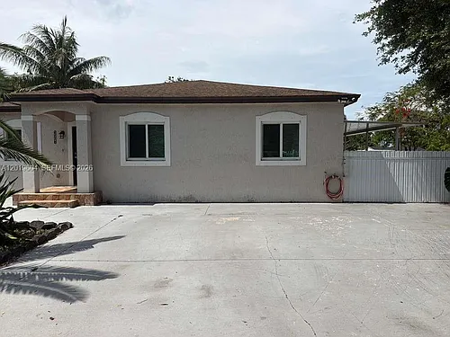 1507 NW 100th St Photo 1