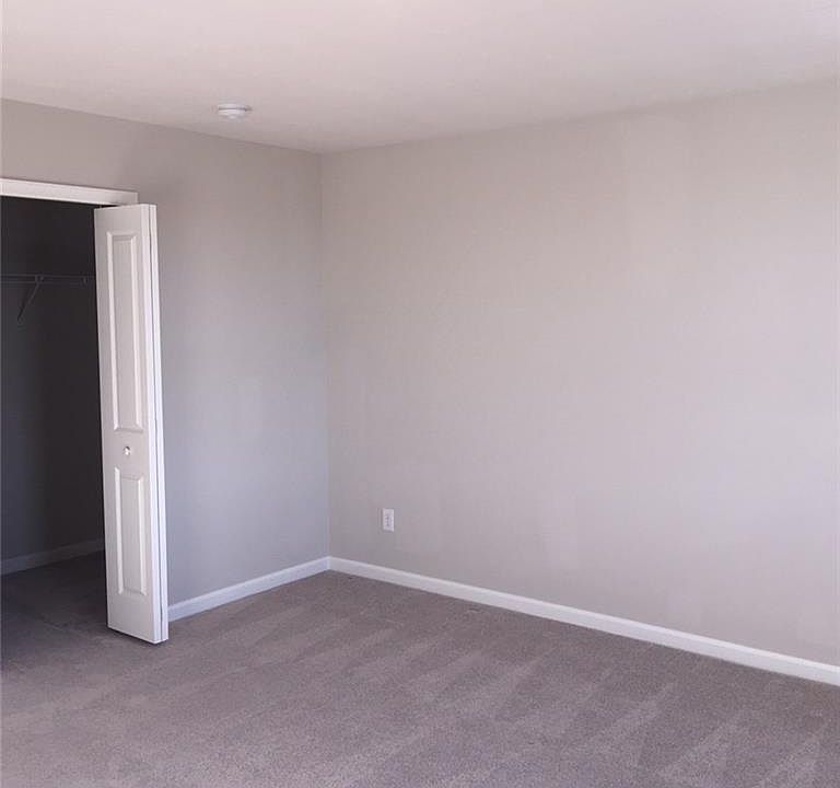 2nd image of 2821 Pointe Harbour Dr