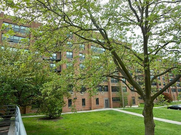 3rd image of 75-24 Bell Blvd #3