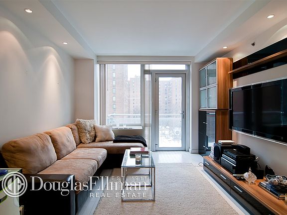 2nd image of 421 E 13th St #6N