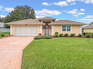 21542 King Henry Ave, Leesburg, FL 34748