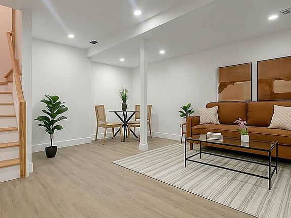 5th image of 132 W 119th St #1