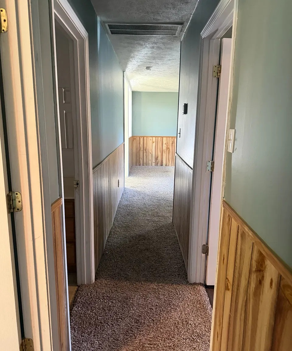 4 bed, 1352 sqft, $1,600 — Photo 2