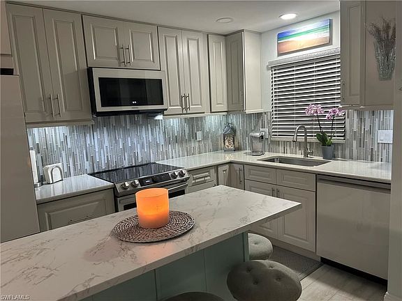 3rd image of 16361 Dublin Cir APT 105