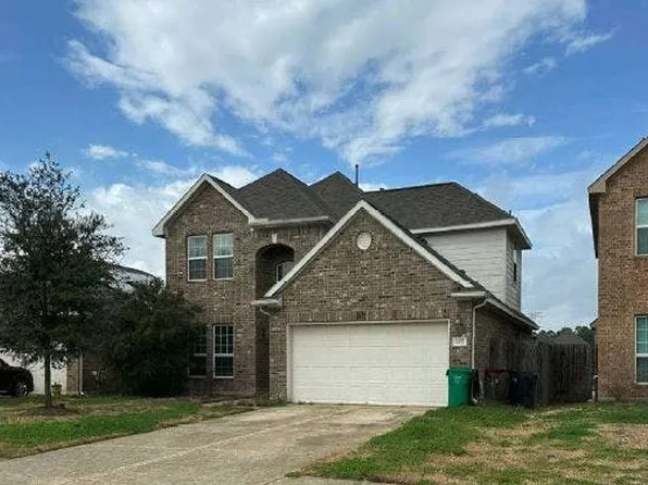 10015 Chase Ct, Baytown, TX 77521