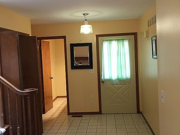 2nd image of 49420 Richmond Ct