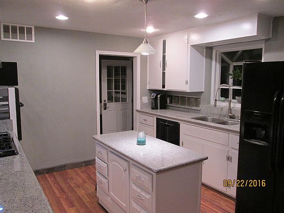 4th image of 4924 E Madison Ave