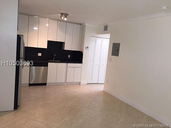 2nd image of 1780 S Glades Dr APT 3