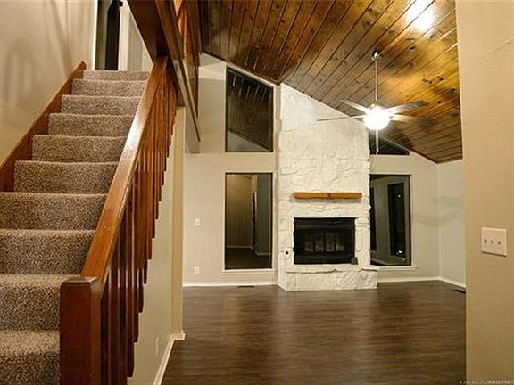4th image of 1616 Kingsway St