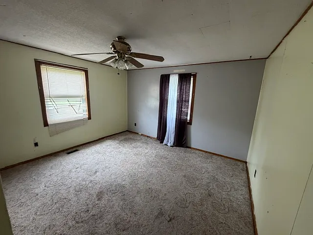 3 bed, 1500 sqft, $900 — Photo 4