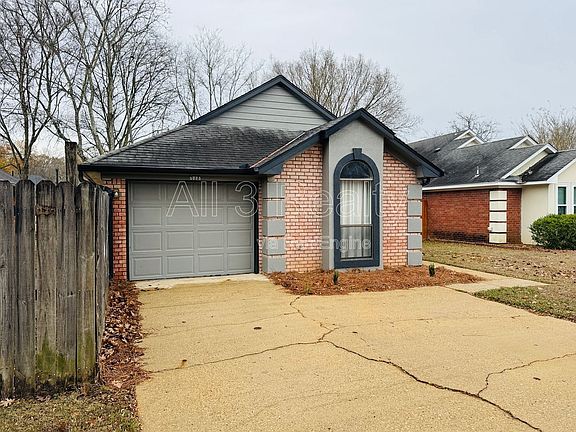 3rd image of 6008 Wood Ct