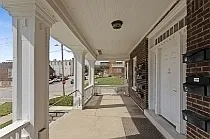 204 E Franklin St — Photo 36