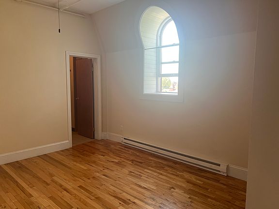5th image of 176 North St #9
