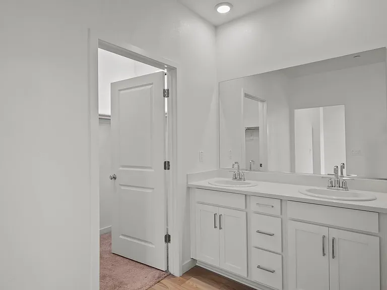 1586 Waterside Ln — Photo 30