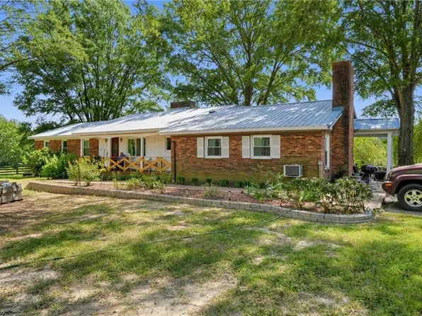 2661 State Highway 24 #27, Mount Gilead, NC 27306