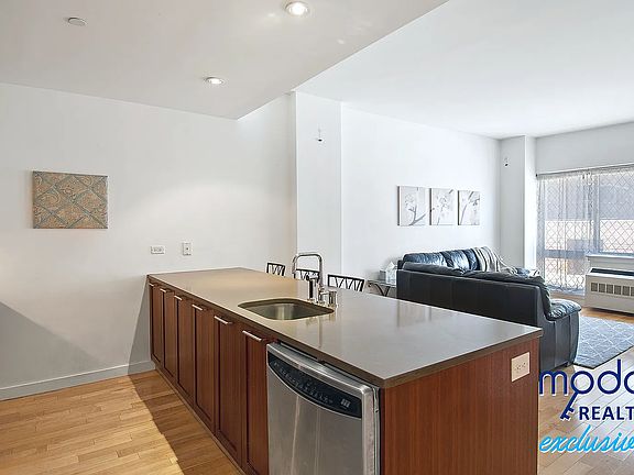 3rd image of 460 W 236th St #C3