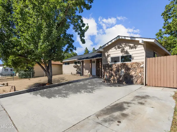 3215 Delna Dr, Sparks, NV 89431