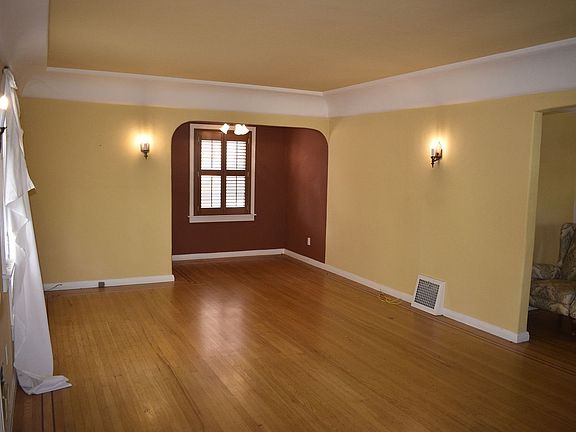 3rd image of 4318 H St