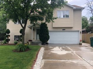 23551 N High Ridge Dr, Lake Zurich, IL 60047