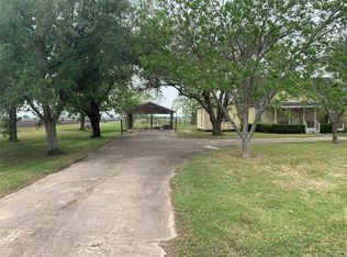 810 Darst Rd, Beasley, TX 77417