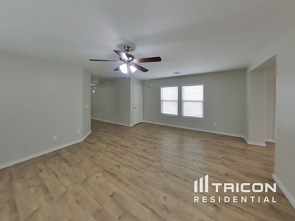 3rd image of 4809 N 108th Ave