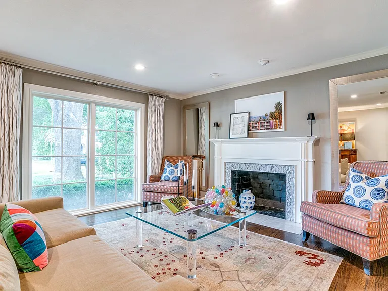 3312 Villanova St — Photo 7