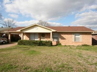 2005 Dennis St, Bossier City, LA 71112