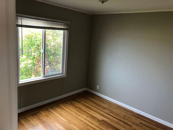 4th image of 2416 Judah St