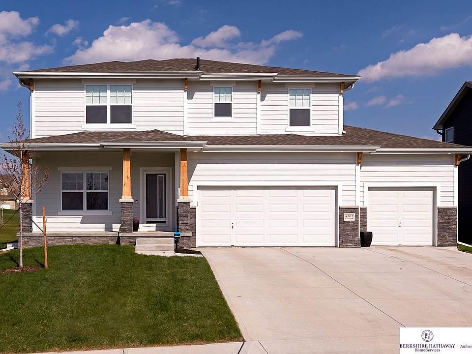 1st image of 4207 S 213th Ave