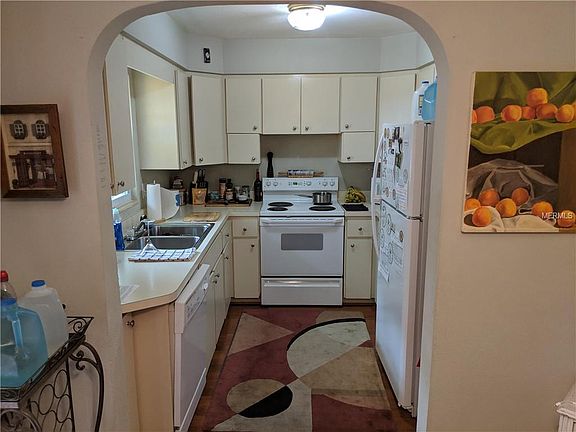 4th image of 2548 Davis Blvd