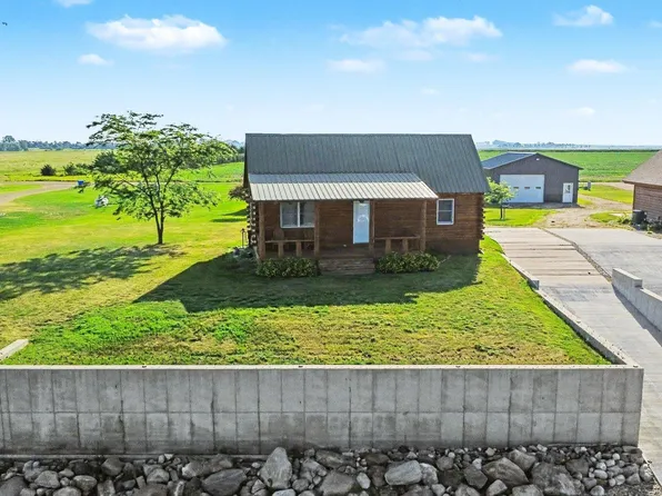 21251 Vantage Point Rd, Lake Preston, SD 57249