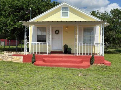 301 N Rhomberg, Burnet, TX, 78611