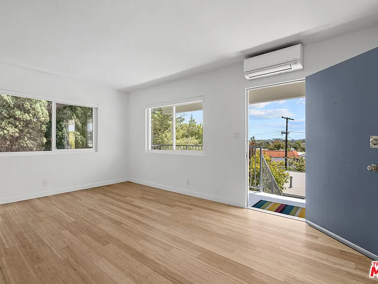 631 Pier Ave #3 — Photo 3