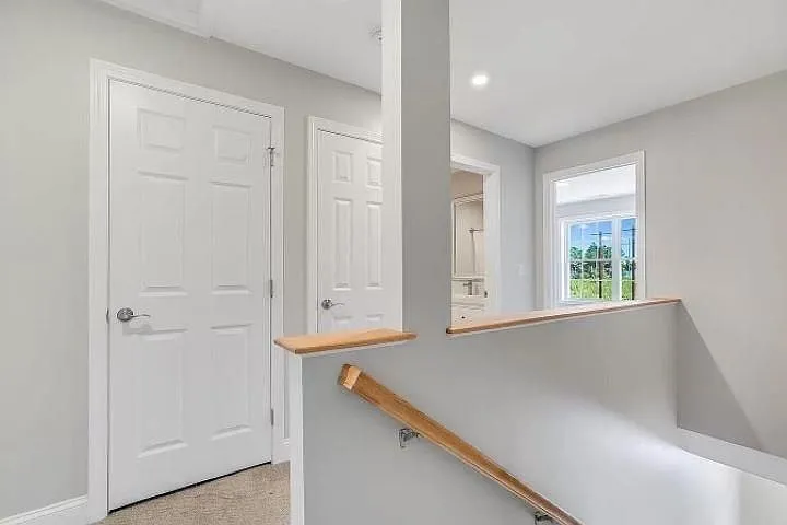 494 Youville St — Photo 8