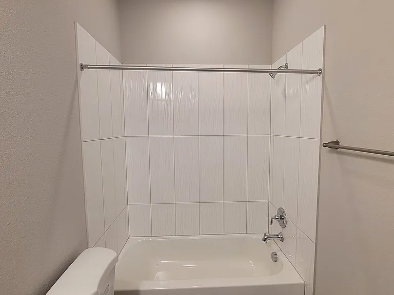 104 Peruna Dr — Photo 13