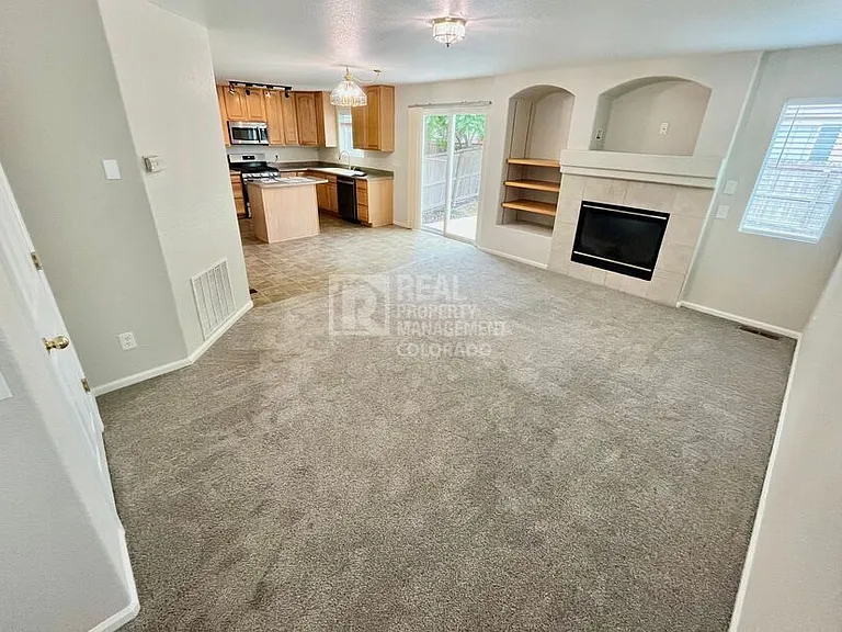 1726B Fossil Creek Pkwy — Photo 3